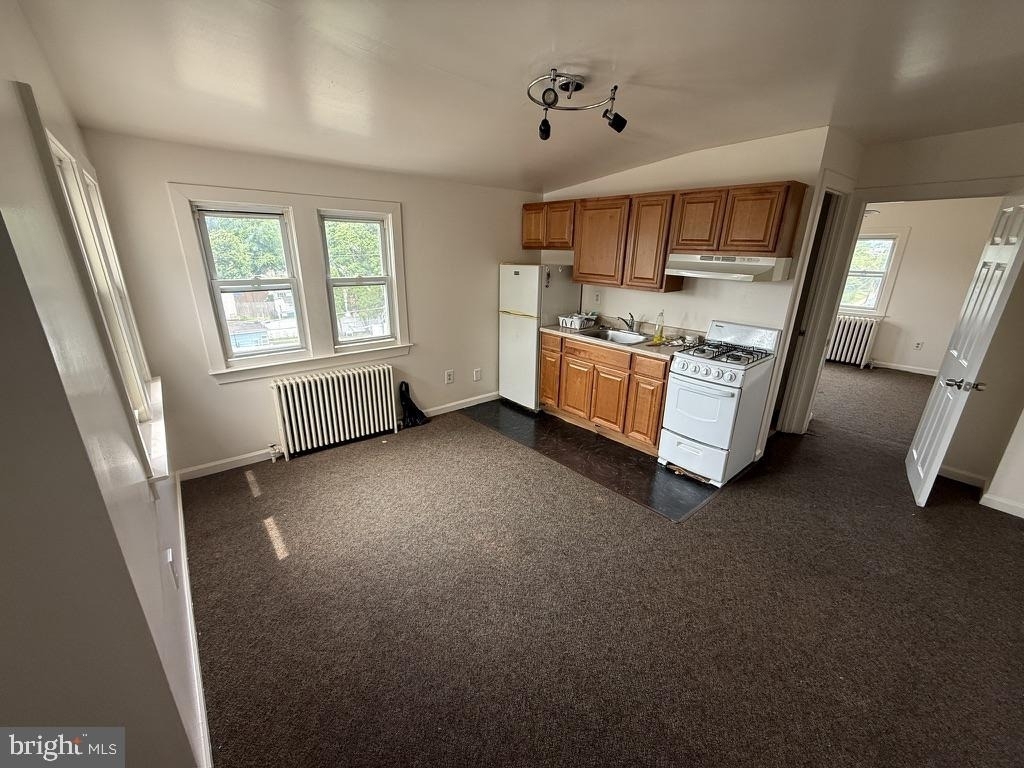 919 12th Avenue - Photo 3