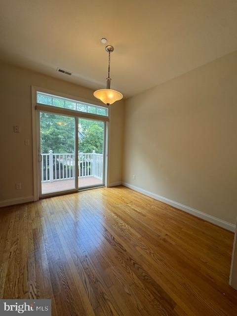 748 Moore Avenue - Photo 18