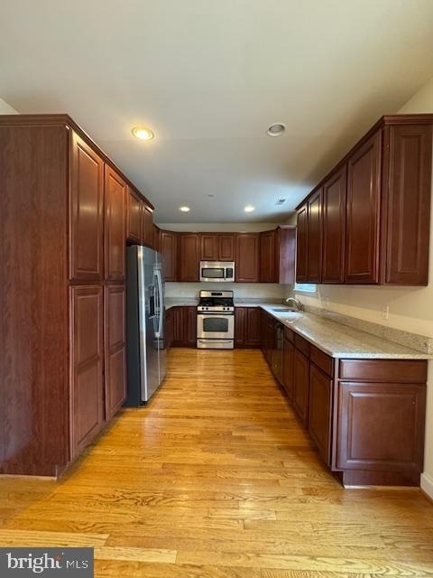 748 Moore Avenue - Photo 15