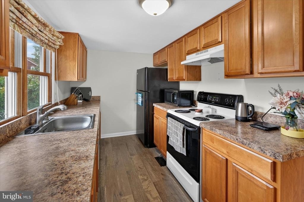 128 E High Street - Photo 8