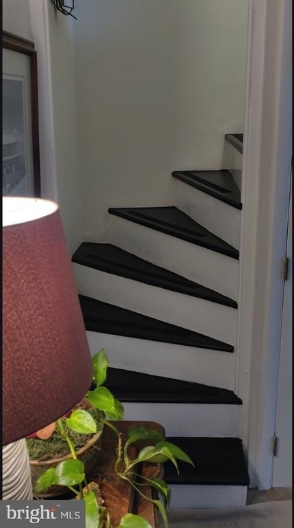 128 E High Street - Photo 2
