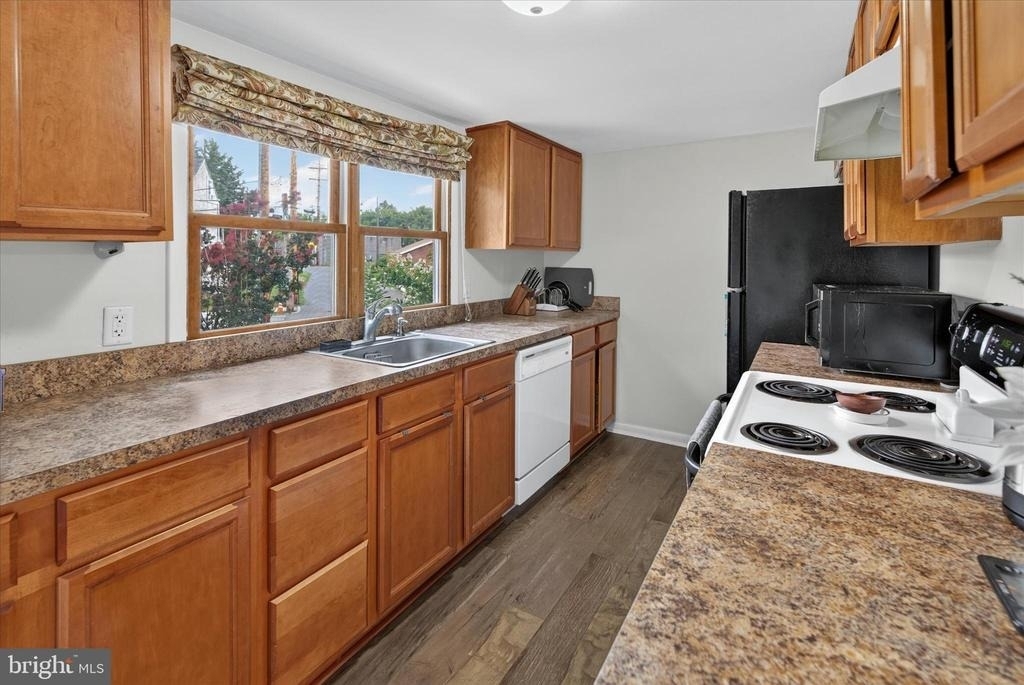 128 E High Street - Photo 7