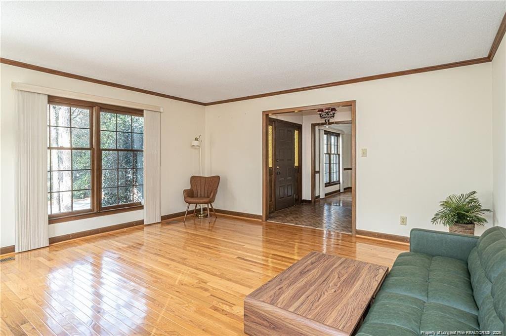 6821 Thames Drive - Photo 4