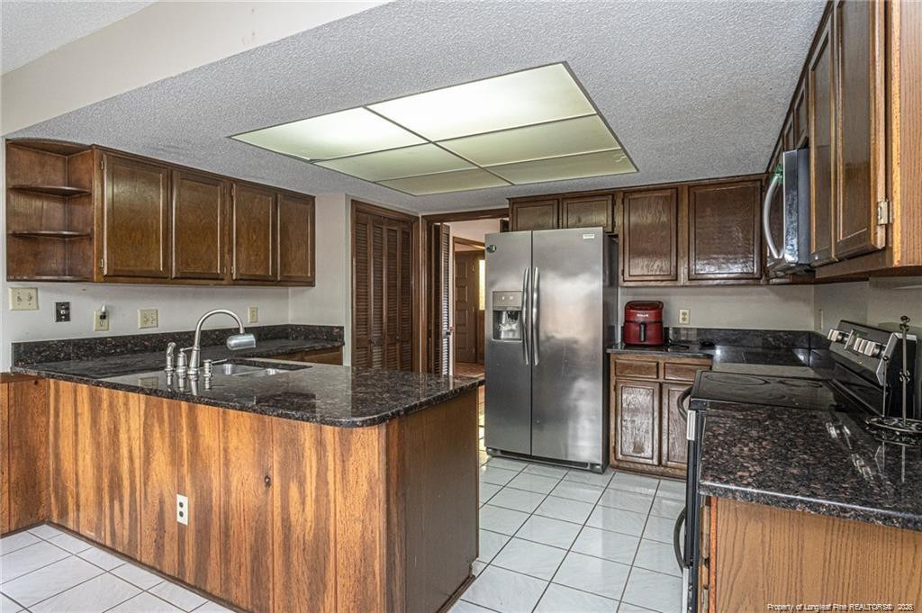 6821 Thames Drive - Photo 17