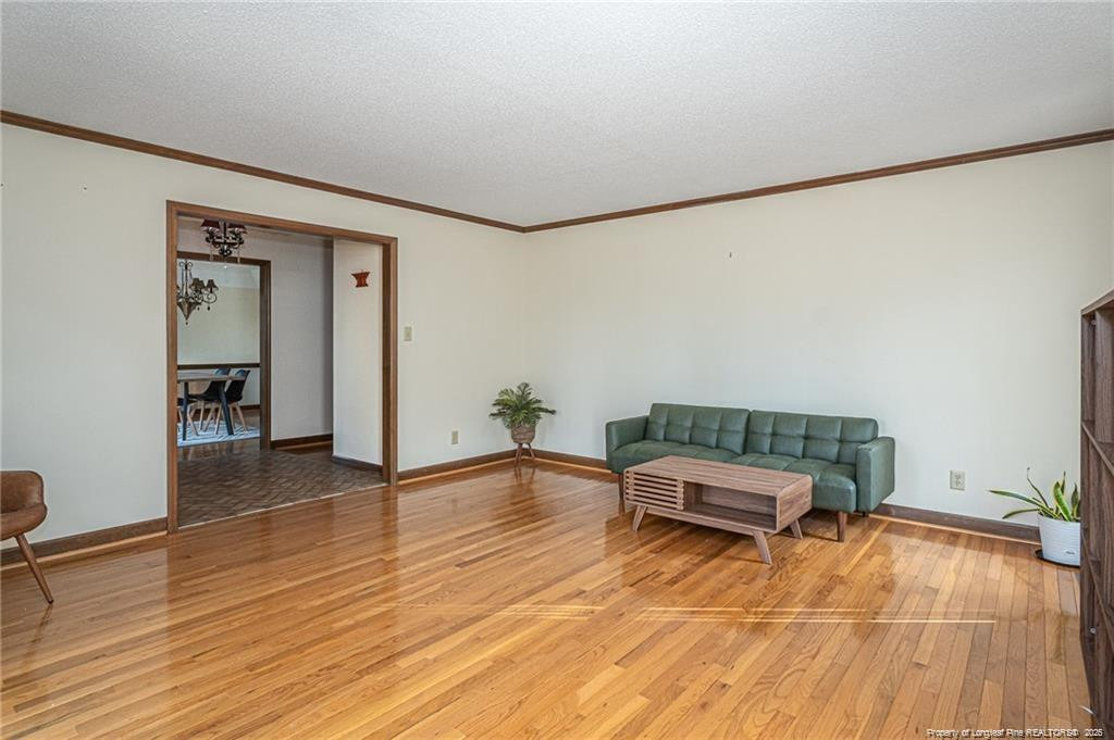 6821 Thames Drive - Photo 6