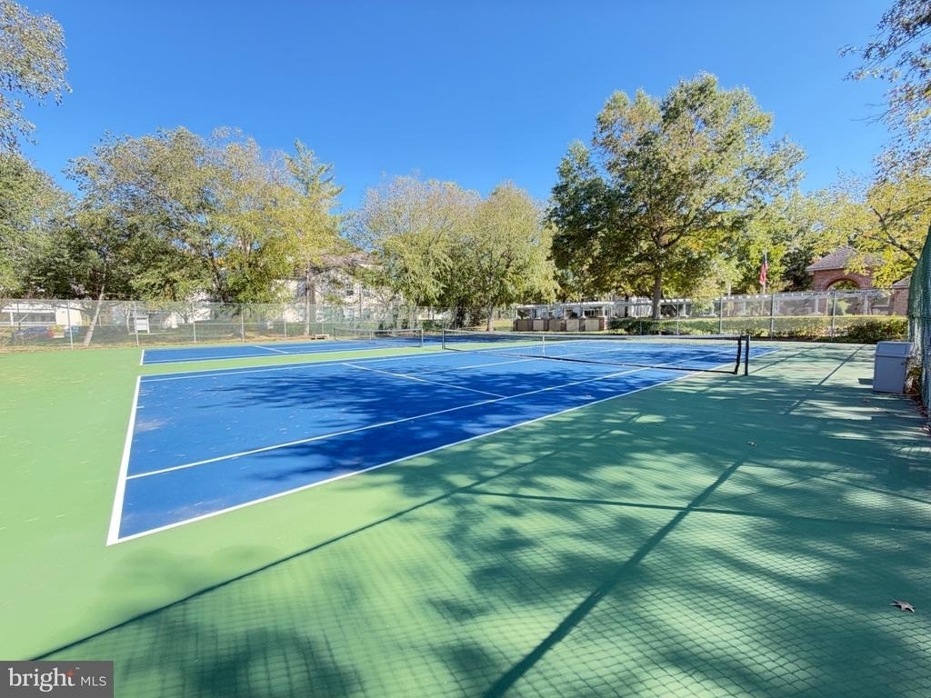 204 Salem Court - Photo 8