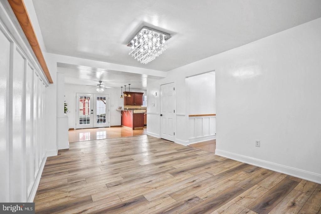 7710 Greenbrier Road - Photo 16