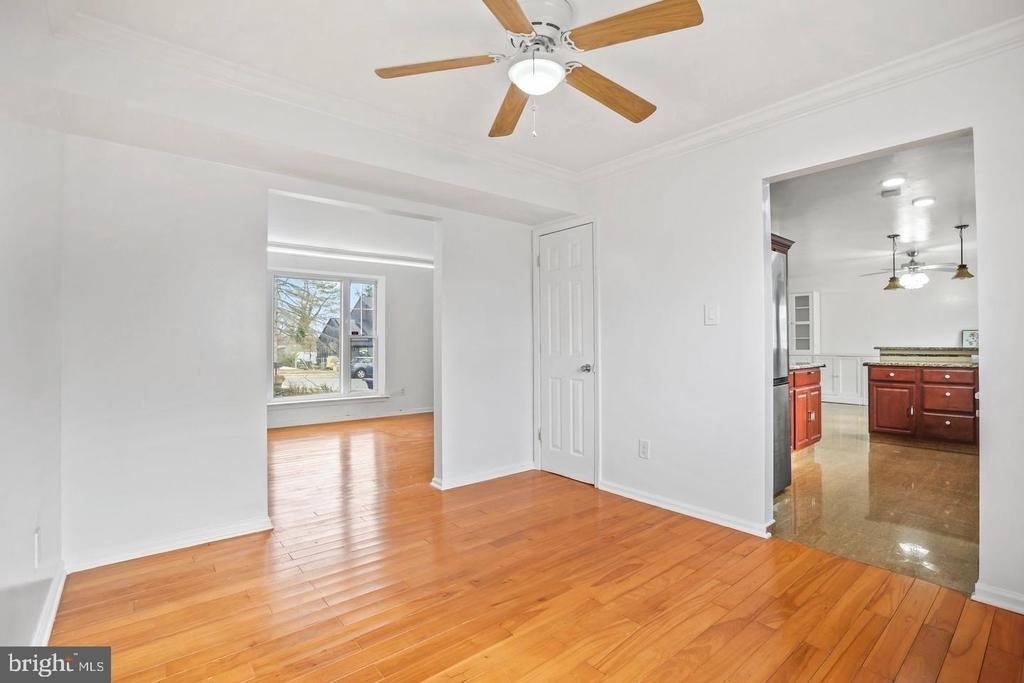7710 Greenbrier Road - Photo 10