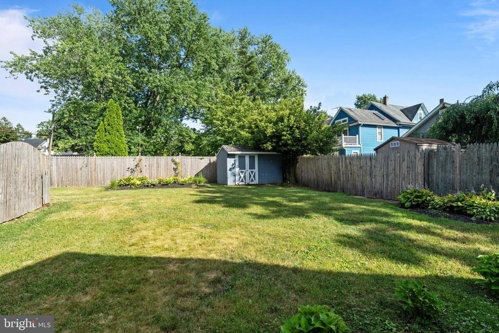 282 Lake Street - Photo 32