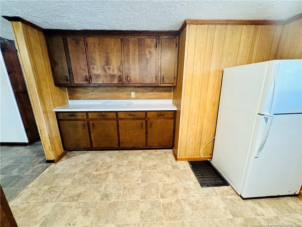 1003 James Street - Photo 9