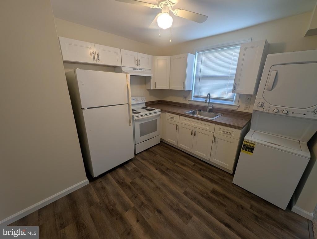 12 Florence Tollgate - Photo 2