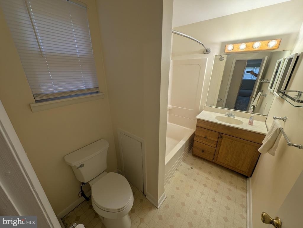12 Florence Tollgate - Photo 9