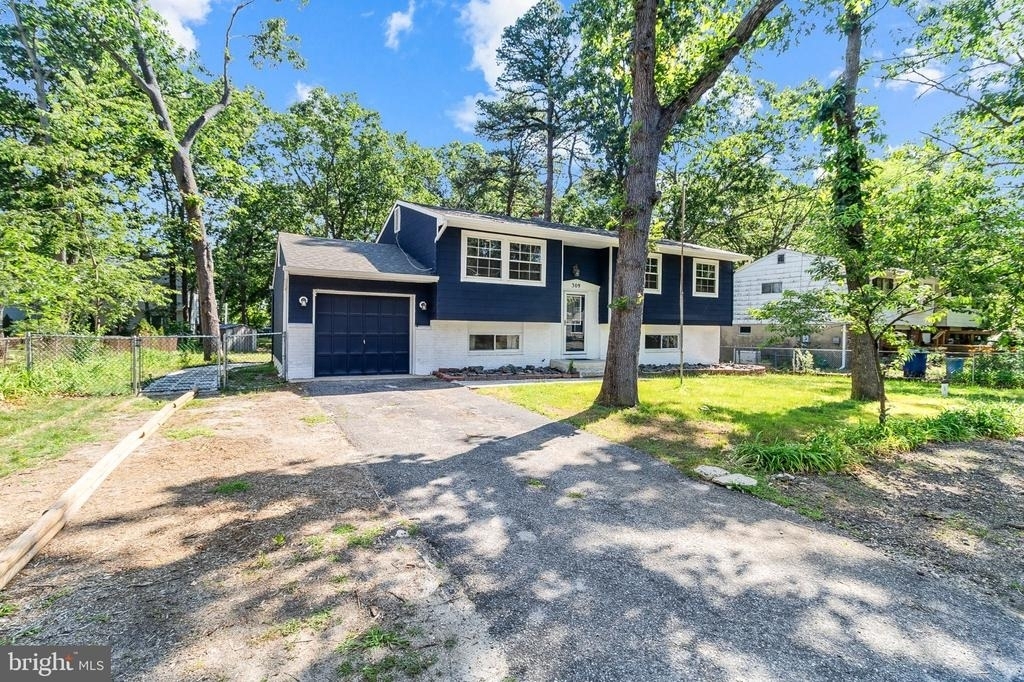 309 California Trail - Photo 0
