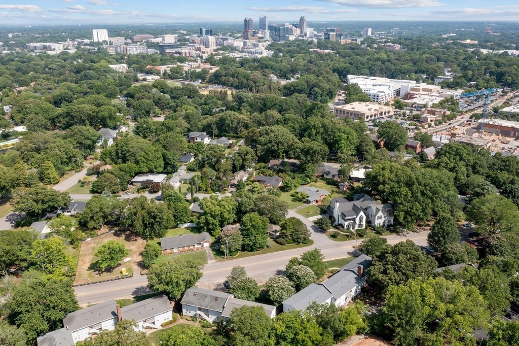 635 Daniels Street - Photo 19