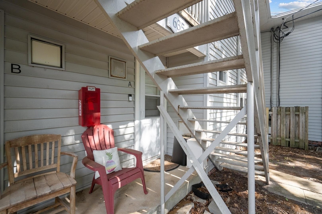 635 Daniels Street - Photo 15
