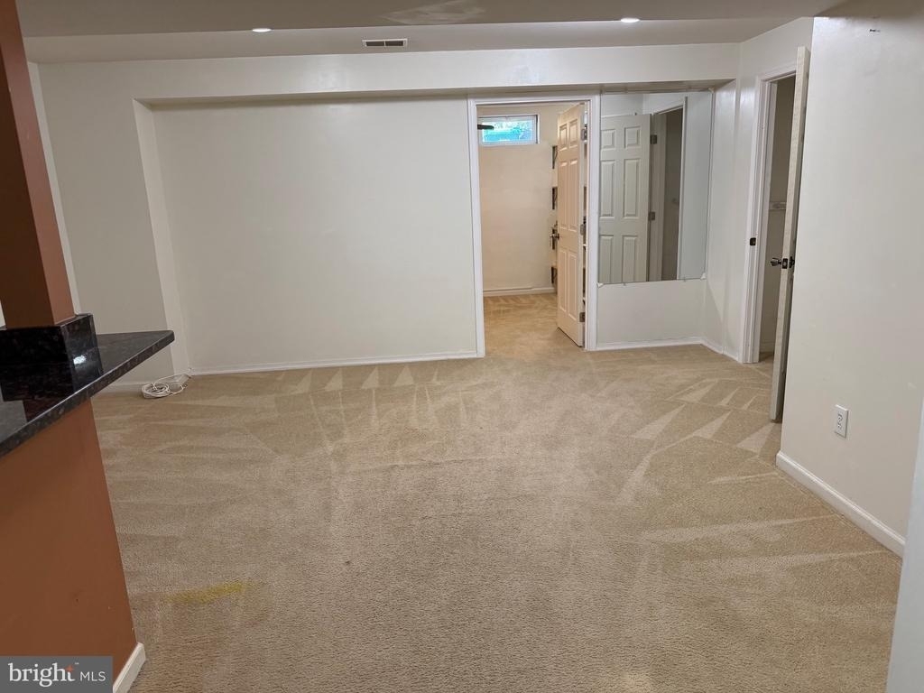 268 Regents Circle - Photo 14