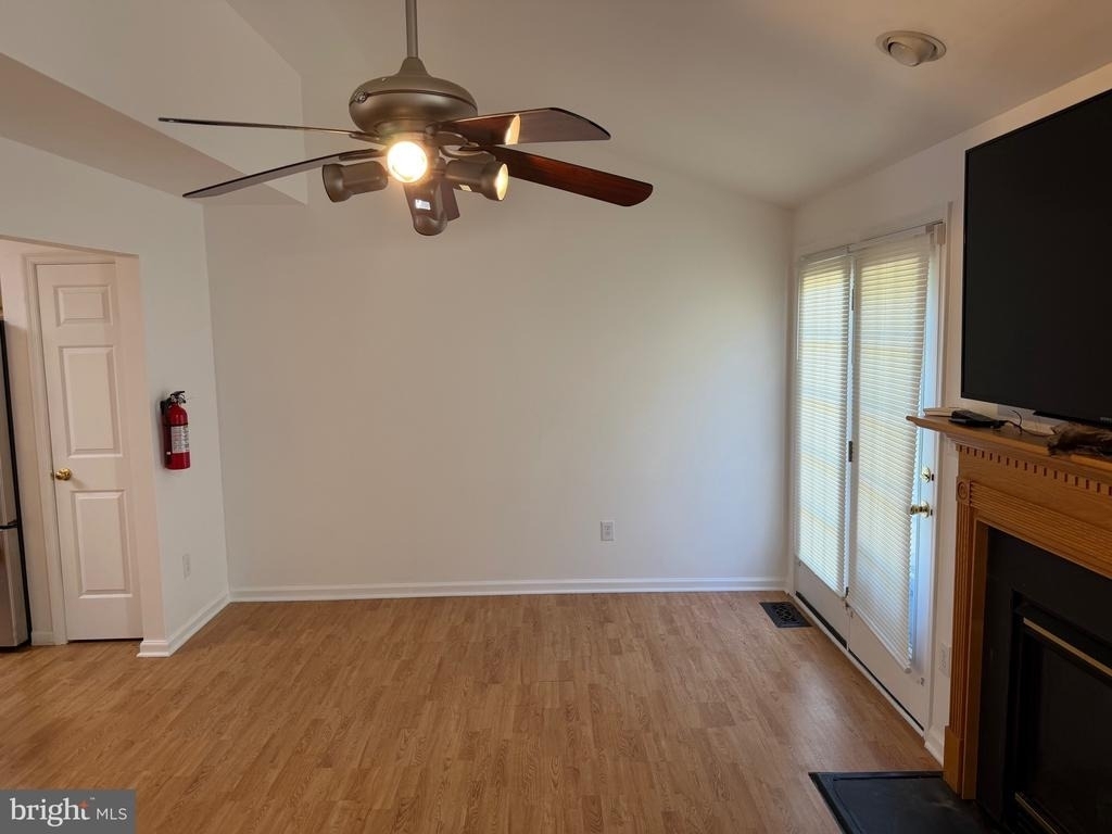 268 Regents Circle - Photo 7