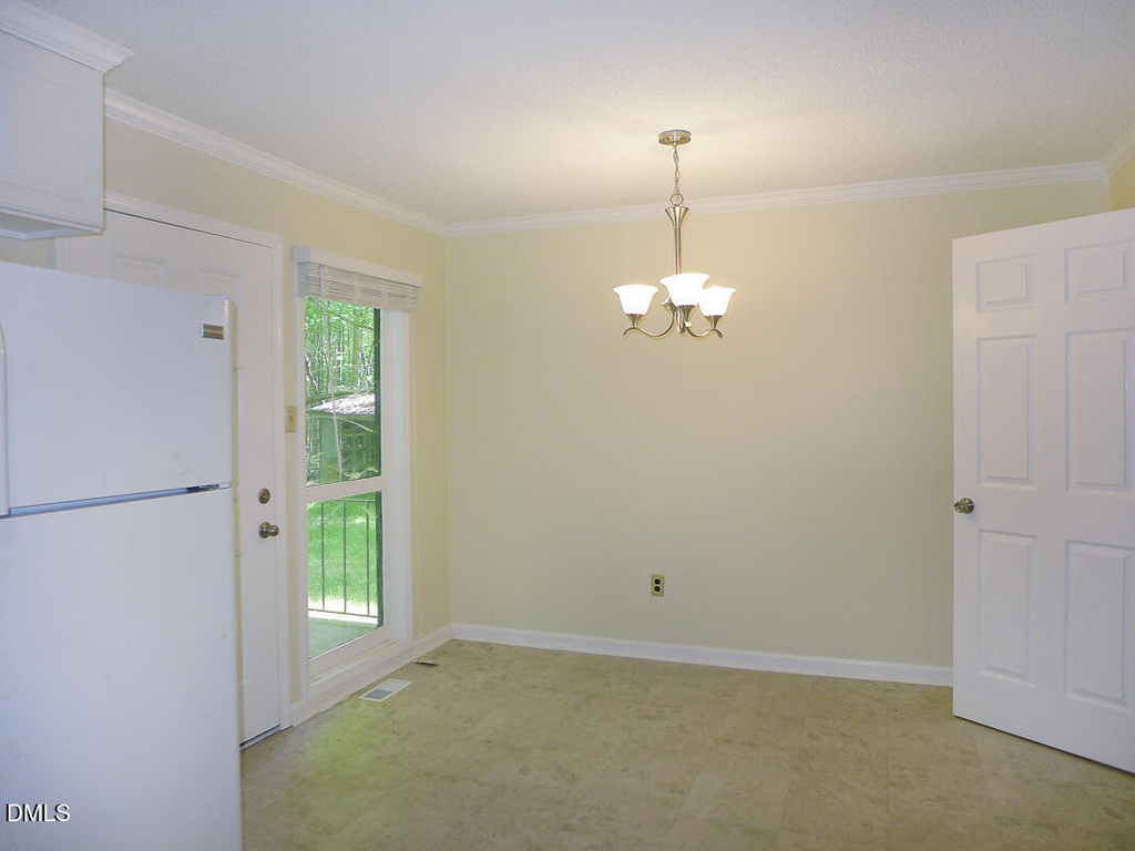 840 Nathaniel Estate Lane - Photo 6