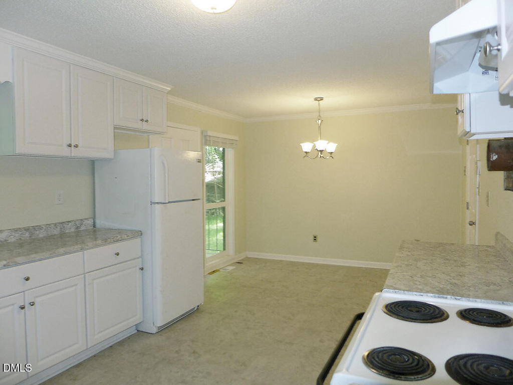 840 Nathaniel Estate Lane - Photo 8