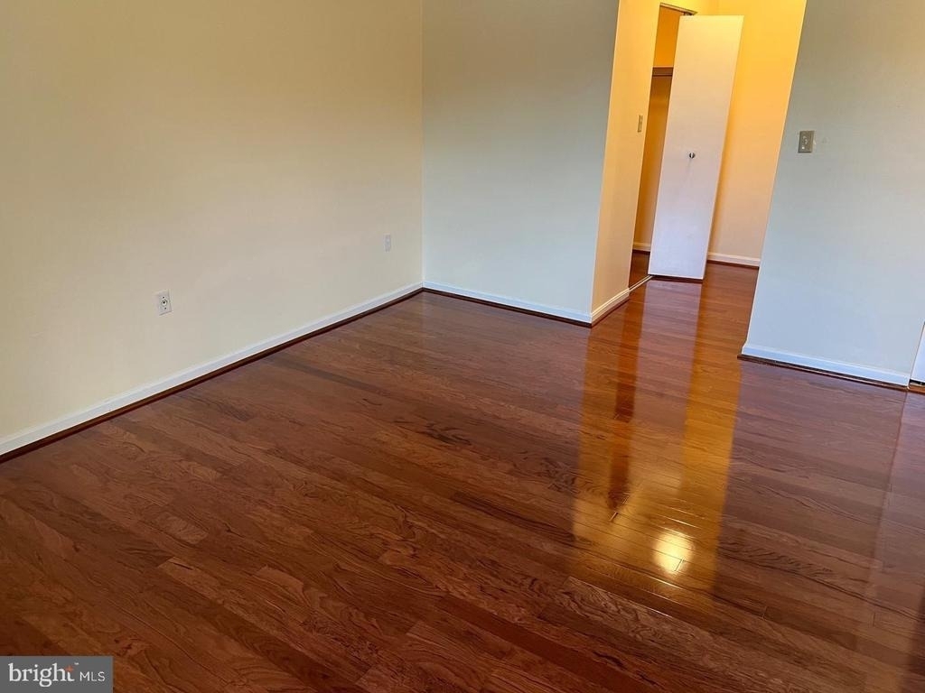 7927 Mandan Road - Photo 15