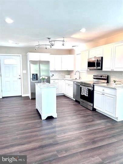 2105 Ruatan Street - Photo 10