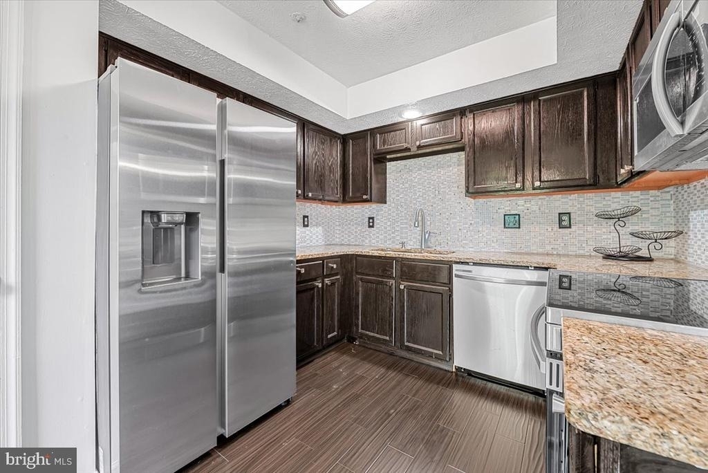 11304 Southlakes Drive - Photo 8