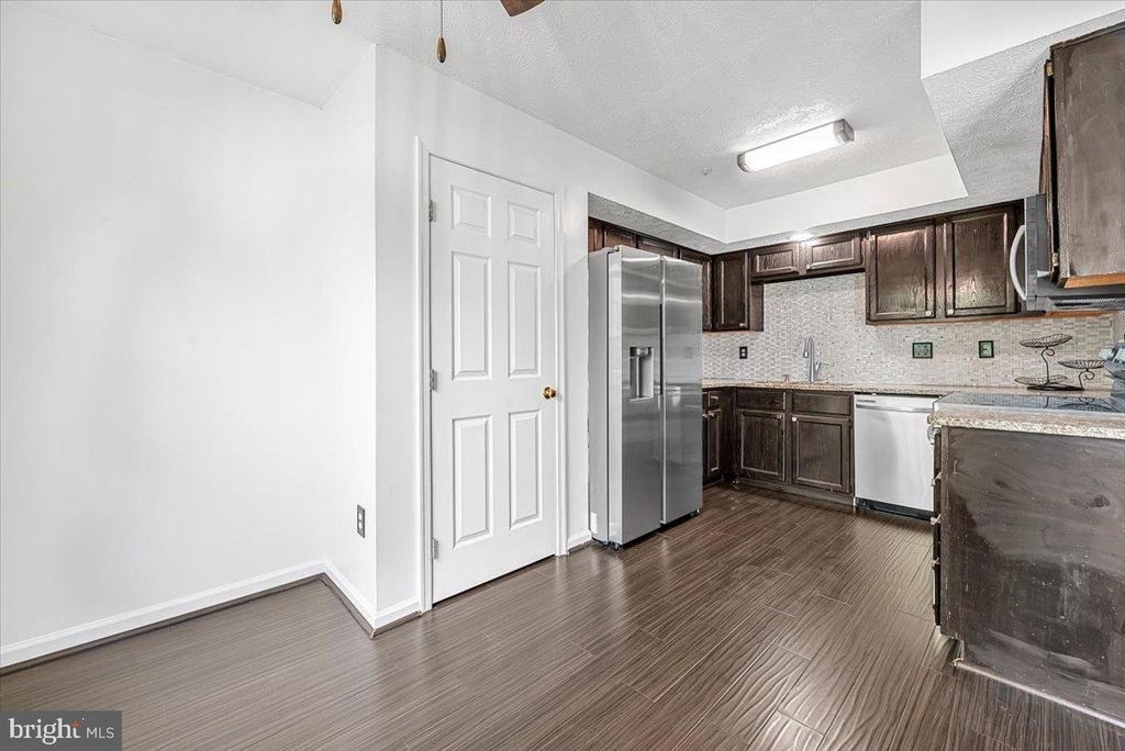 11304 Southlakes Drive - Photo 9
