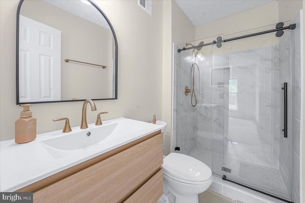11304 Southlakes Drive - Photo 14