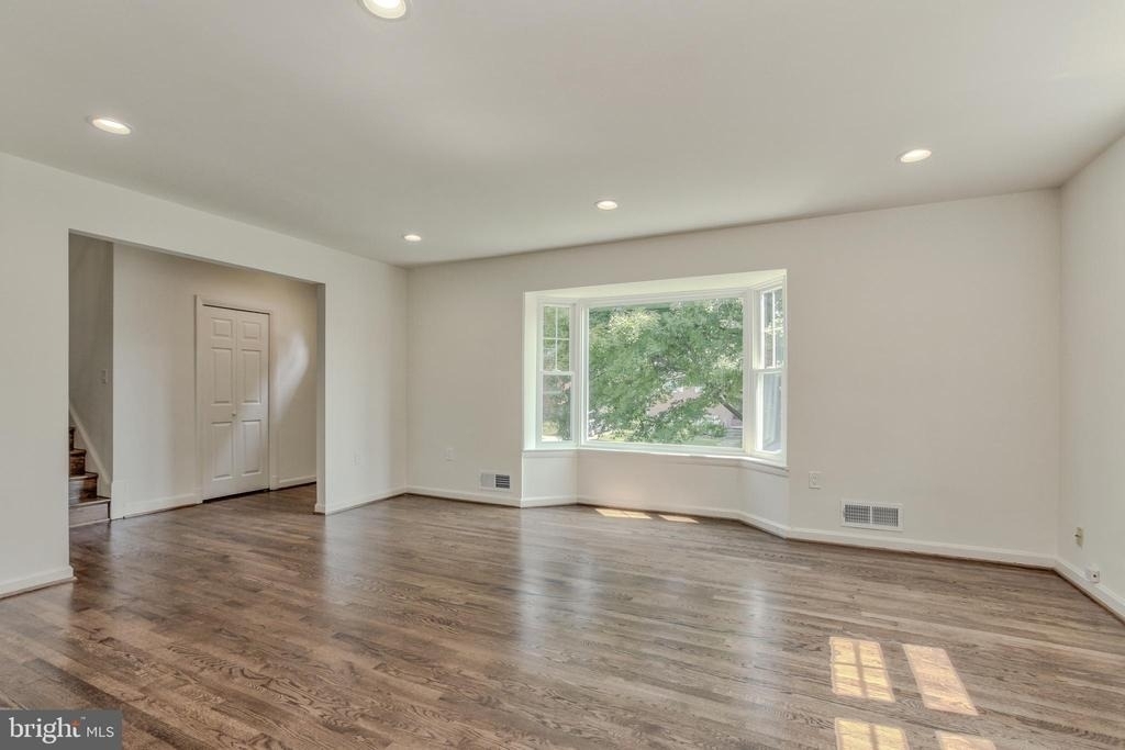 9902 Belhaven Road - Photo 4