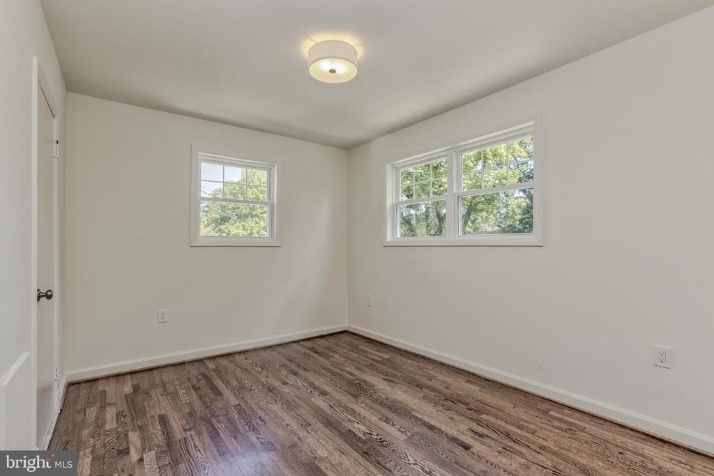 9902 Belhaven Road - Photo 12