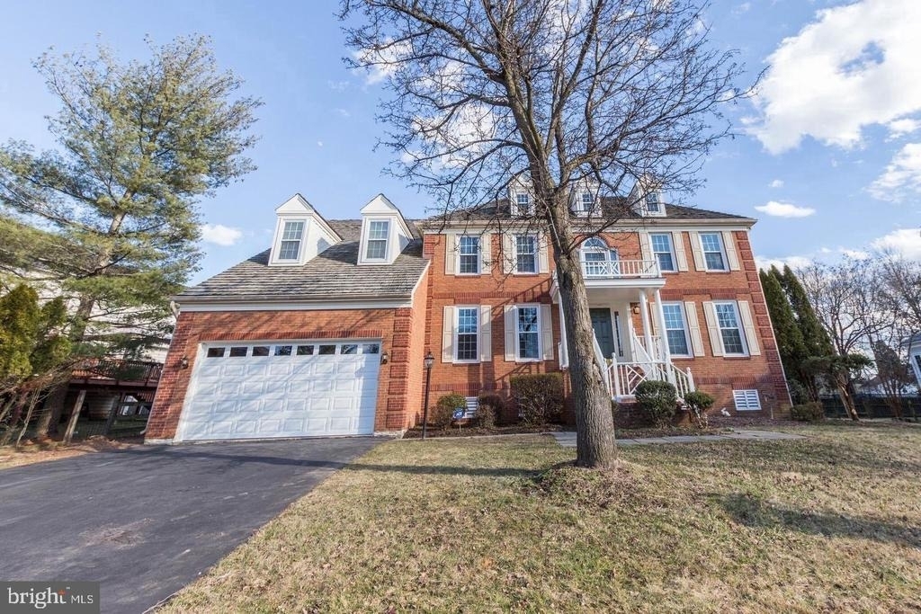 14213 Floral Park Drive - Photo 0