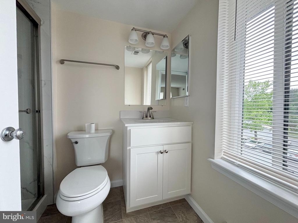 15210 Elkridge Way - Photo 5