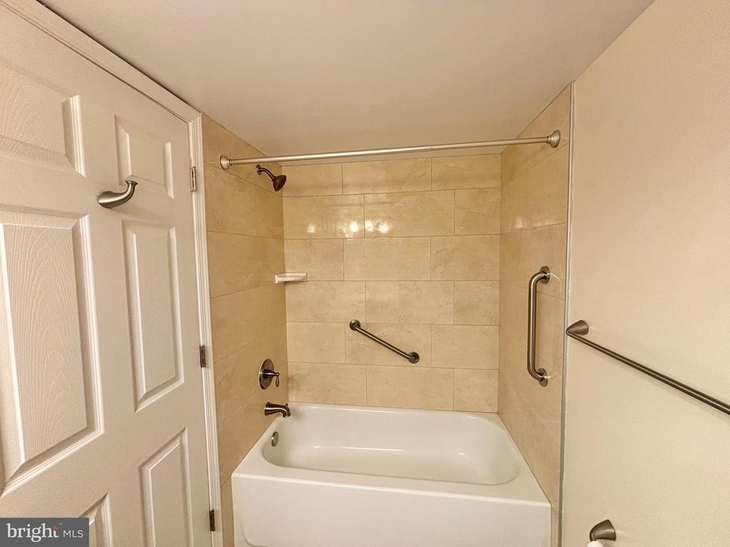 15210 Elkridge Way - Photo 8
