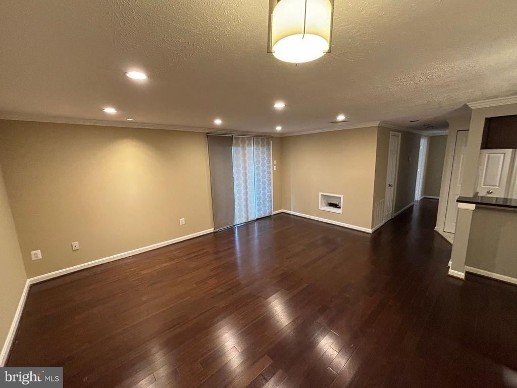 26001 Brigadier Place - Photo 4