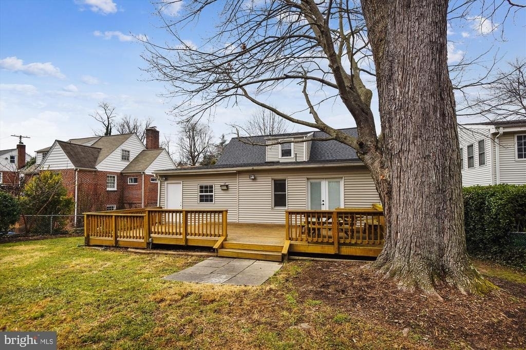 210 E Hamilton Avenue - Photo 45