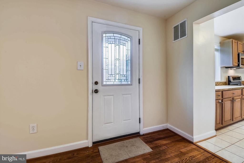 210 E Hamilton Avenue - Photo 17