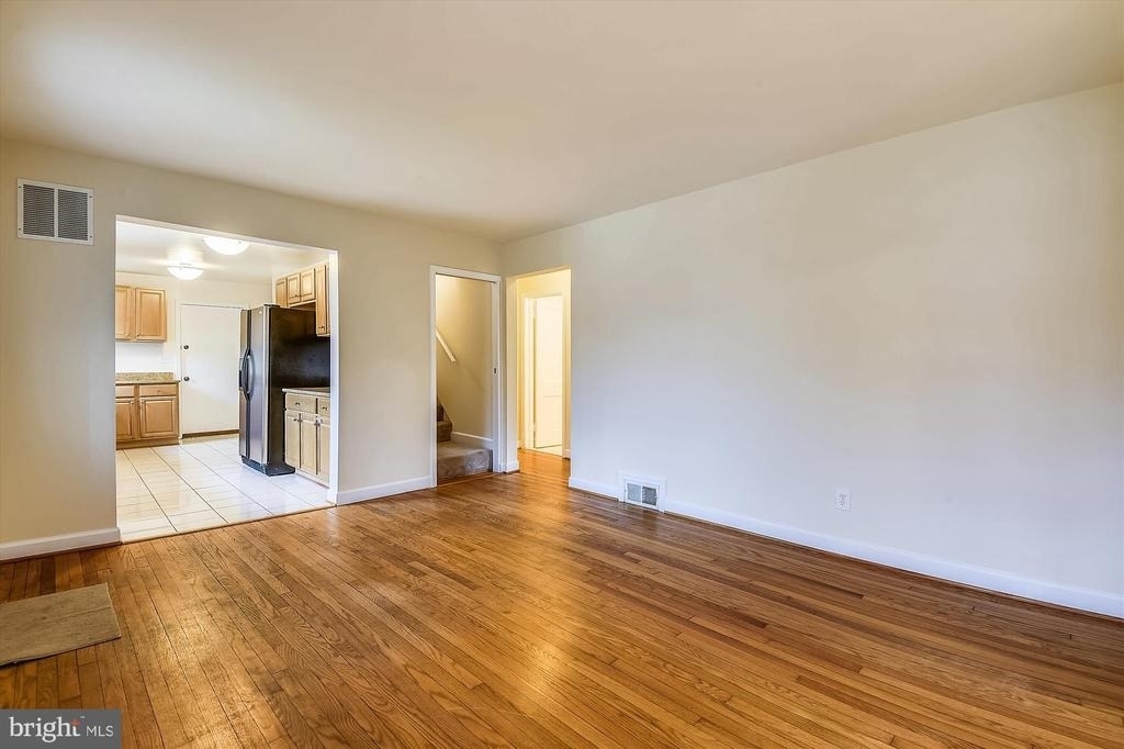 210 E Hamilton Avenue - Photo 30