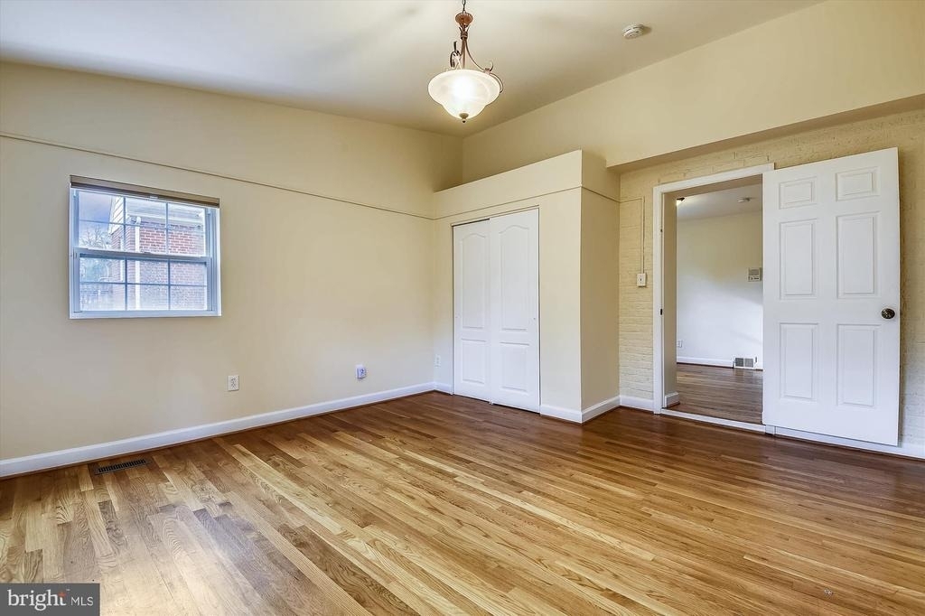 210 E Hamilton Avenue - Photo 6