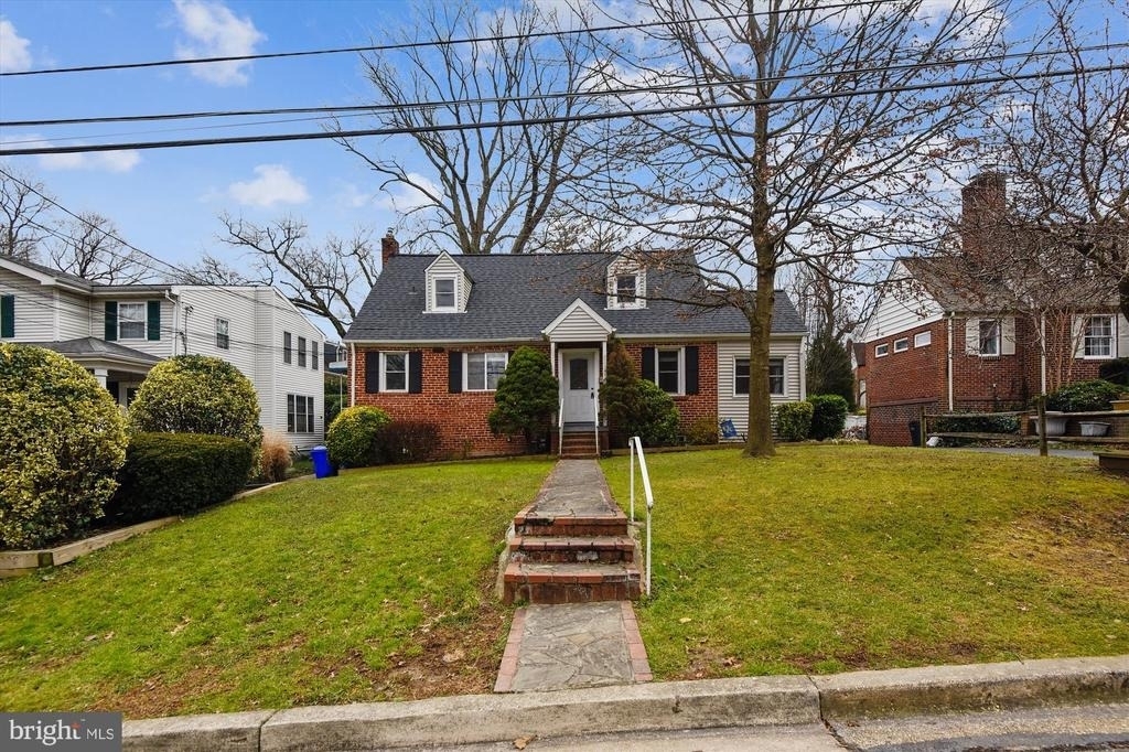 210 E Hamilton Avenue - Photo 48