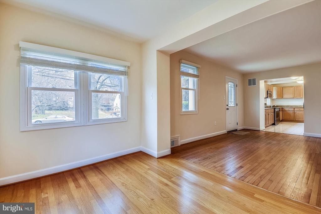 210 E Hamilton Avenue - Photo 27