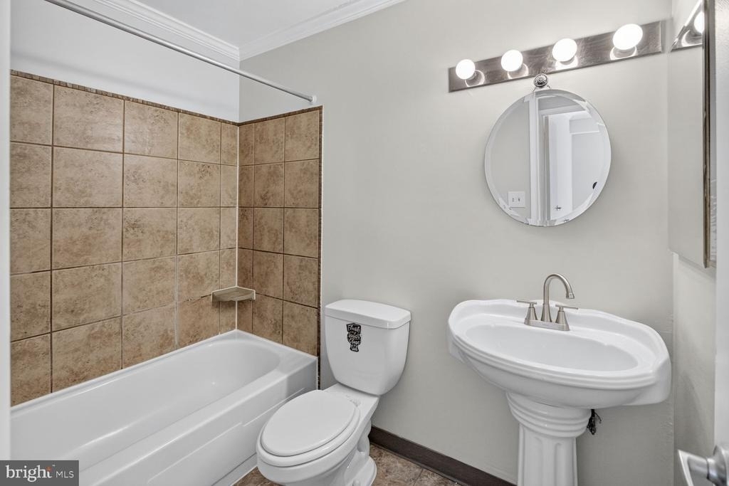 5915 Tamar Drive - Photo 2