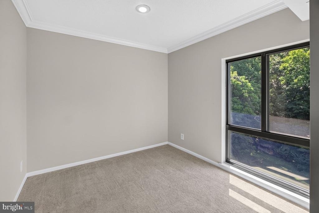5915 Tamar Drive - Photo 10