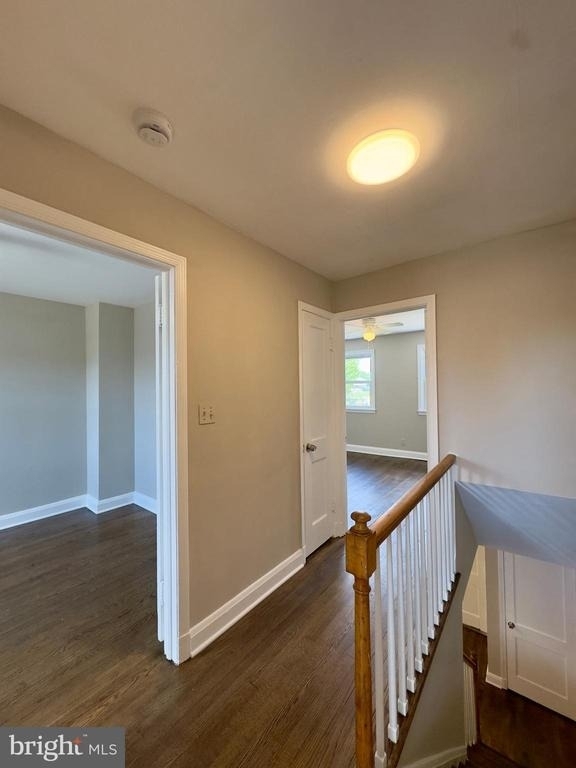 433 Oakwood Road - Photo 1