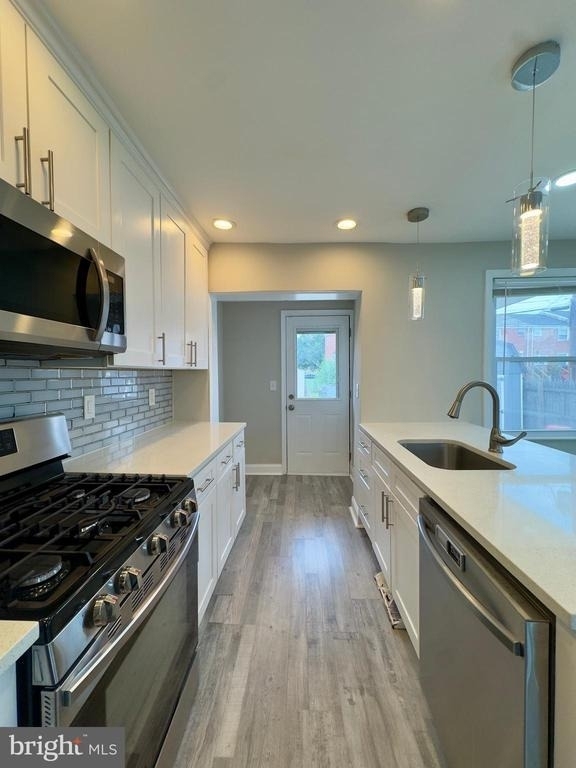 1922 Ewald Avenue - Photo 9