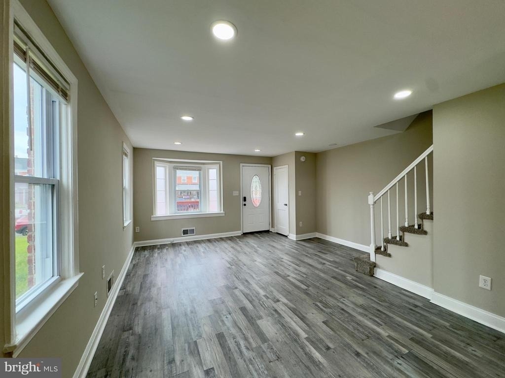 1922 Ewald Avenue - Photo 5