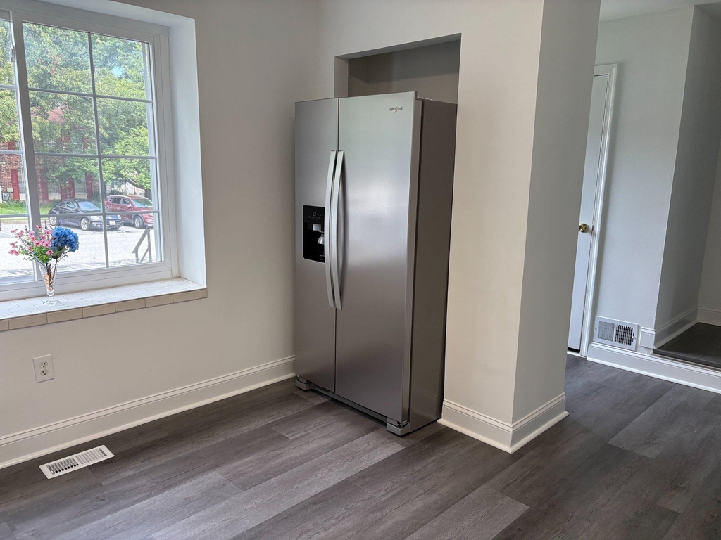 8106 Greenspring Road - Photo 5