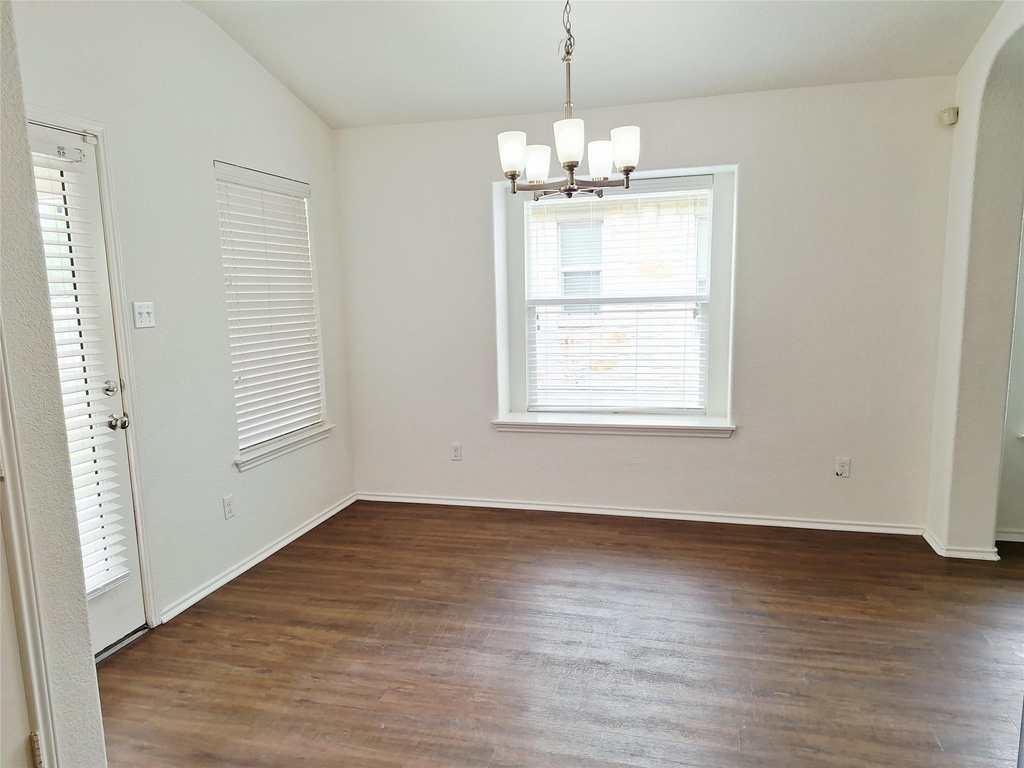 325 Comal Run - Photo 15