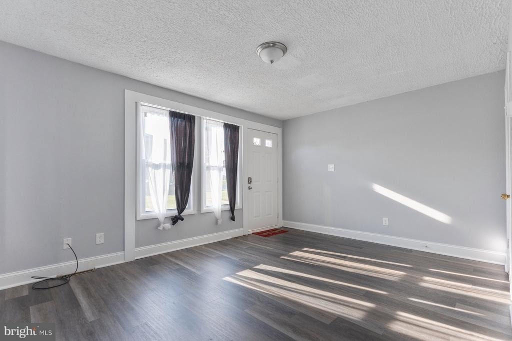 4711 Navarro Avenue - Photo 15