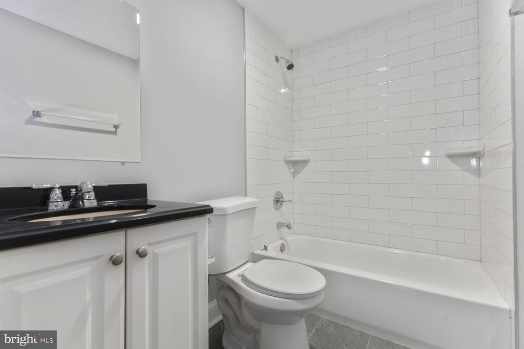 4711 Navarro Avenue - Photo 10