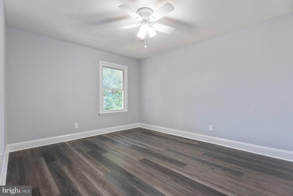 4711 Navarro Avenue - Photo 9